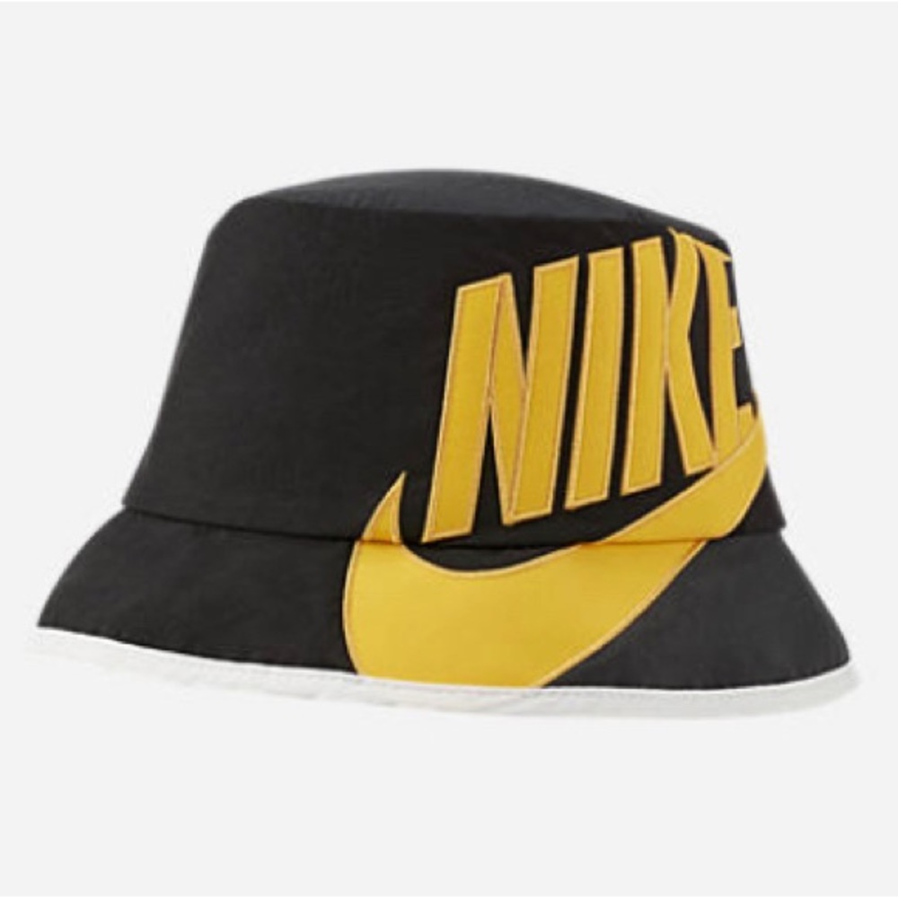Nike Bucket Hat
